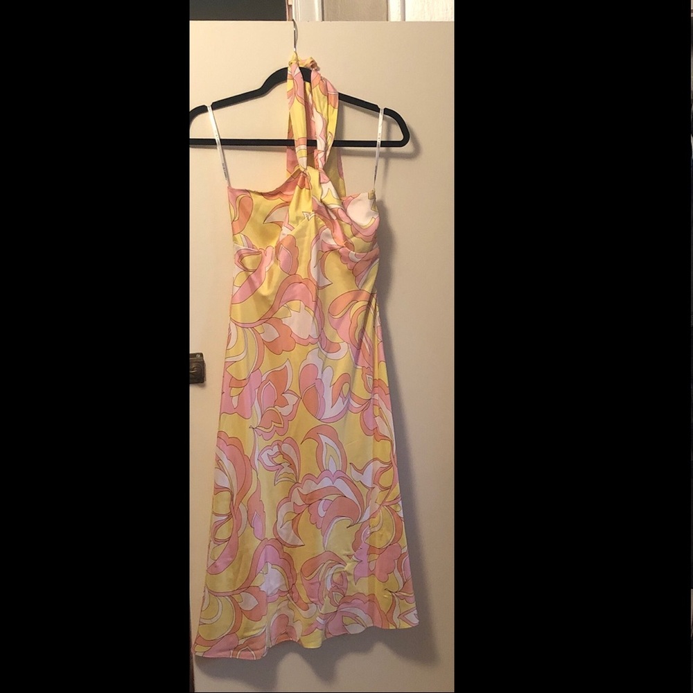 Halter style Laundry by Shelli Segal dress
